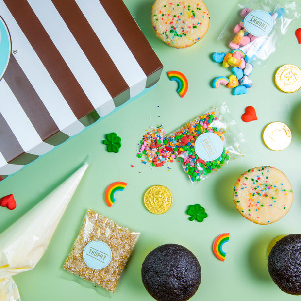 Decorate Your Own St. Patrick's Day Dozen