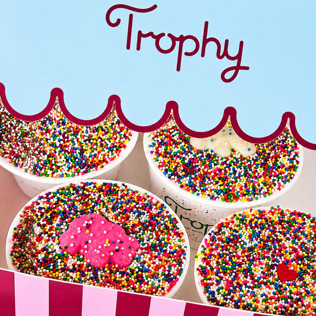 Trophy Dot Cakes