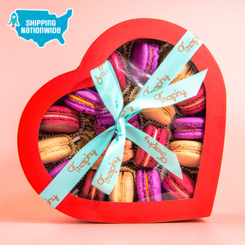 Passion & Berries Macaron Heart Box