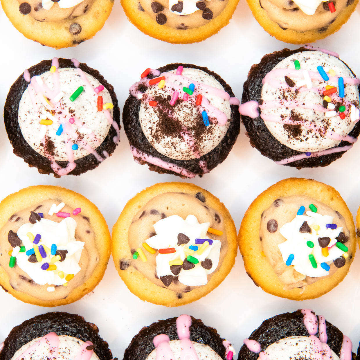 Cookie Lovers Mini Cupcakes | Trophy Cupcakes