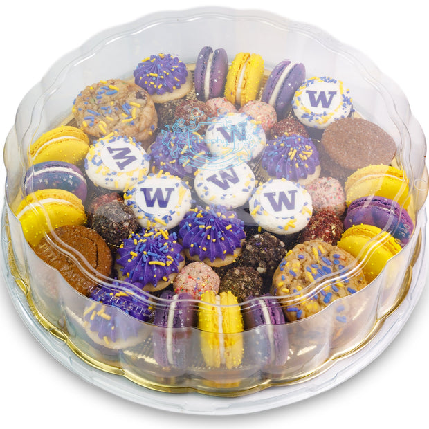 UW Party Platter-Trophy Cupcakes