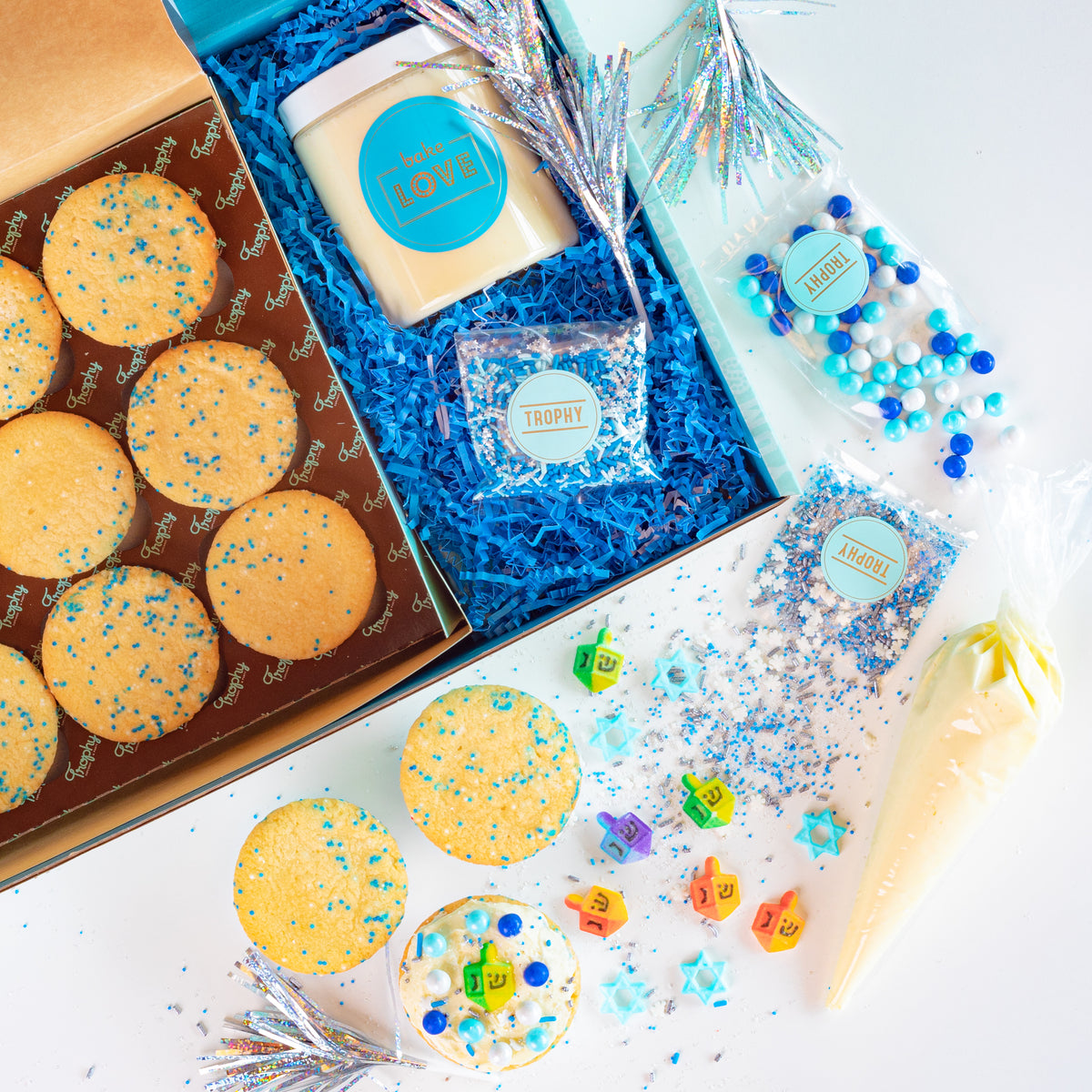 Hanukkah DIY Cupcake Kit-Trophy Cupcakes