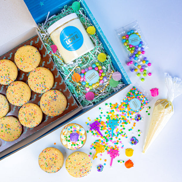 Mother's Day DIY Cupcake Kit-Trophy Cupcakes