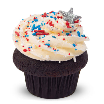 Red, white and blue Chocolate Vanilla-Trophy Cupcakes